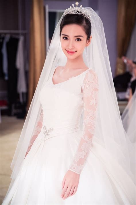 angelababy dior wedding dress|Angelababy Wedding Dress Photos: See Angelababy's Dior Gown.